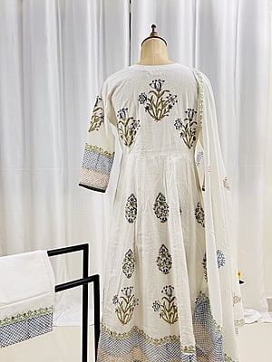 White mulmul suit